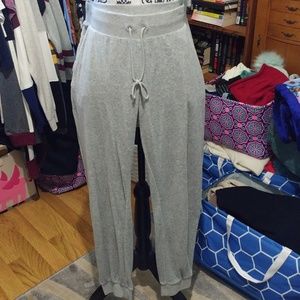Women's Juicy Couture velour joggers medium